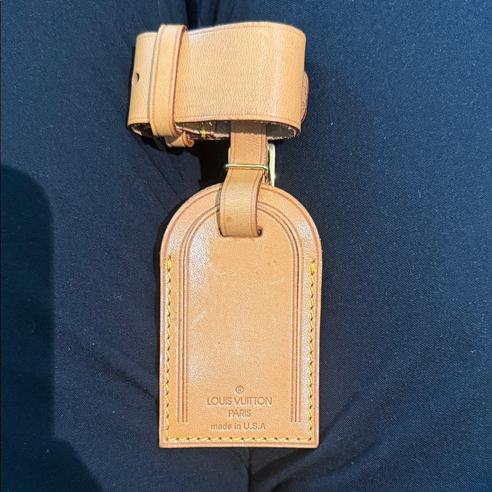 Louis Vuitton Leather Luggage Tag